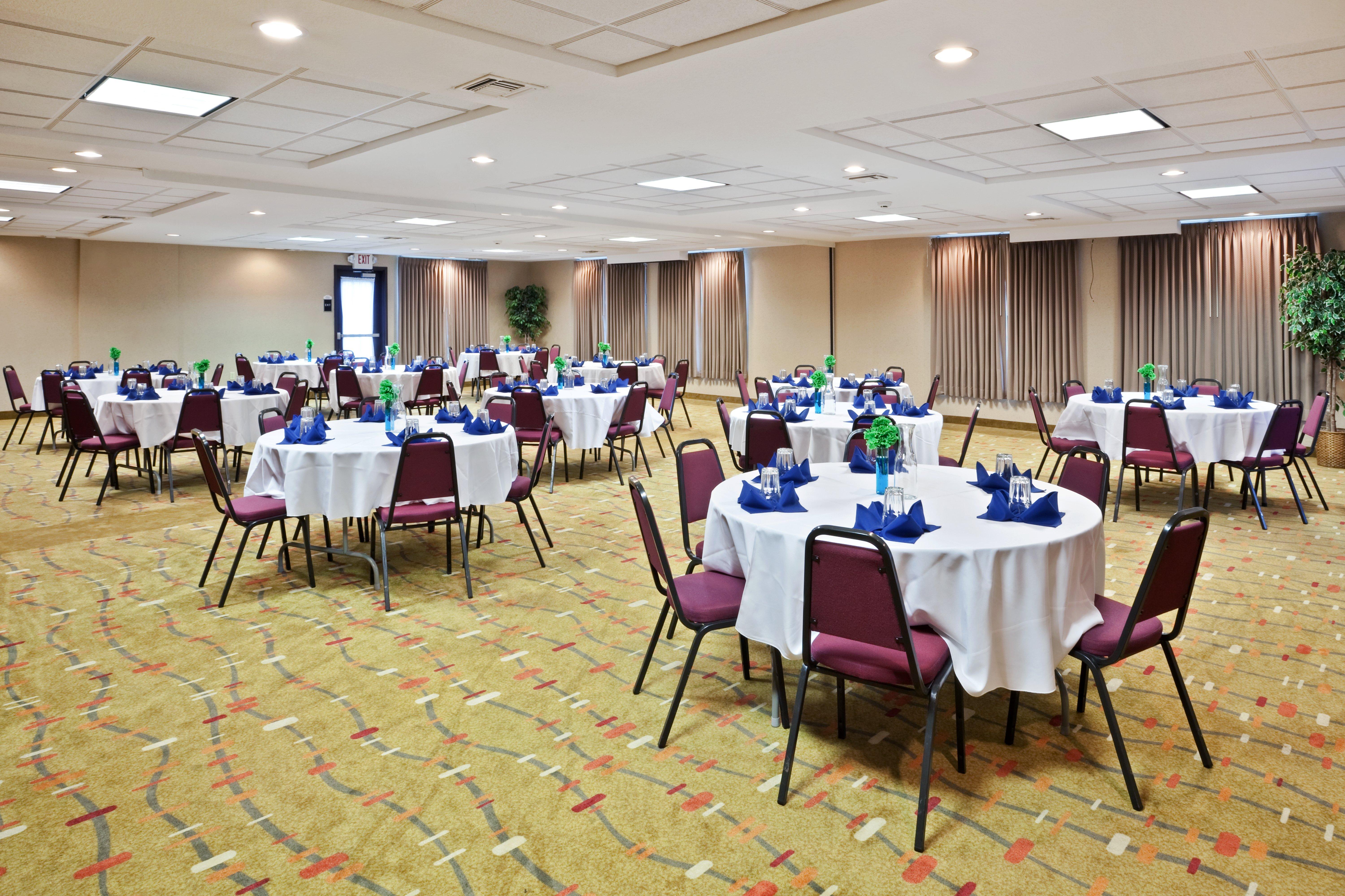 Holiday Inn Express Hotel & Suites Albany By Ihg Exteriör bild