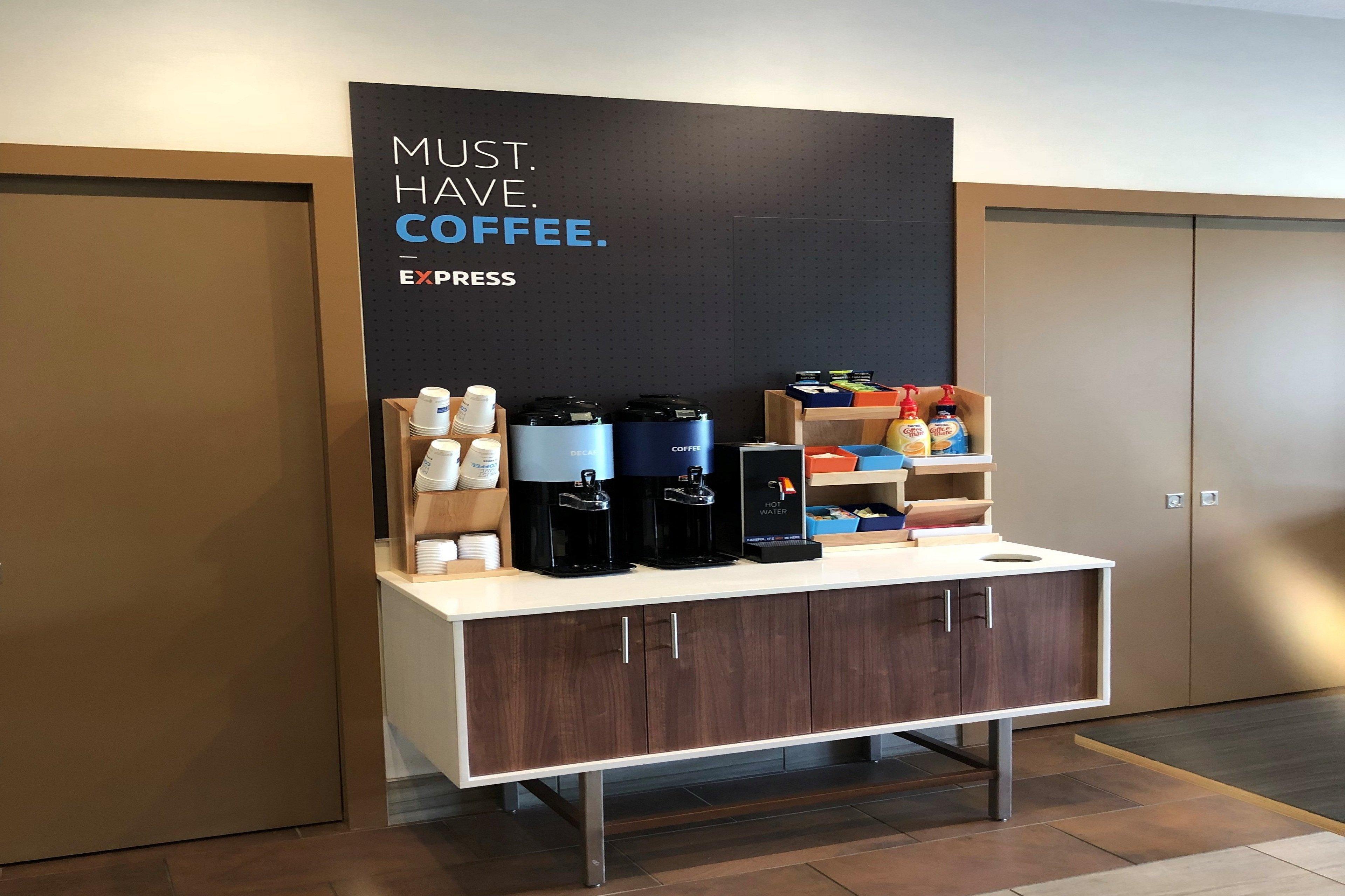 Holiday Inn Express Hotel & Suites Albany By Ihg Exteriör bild